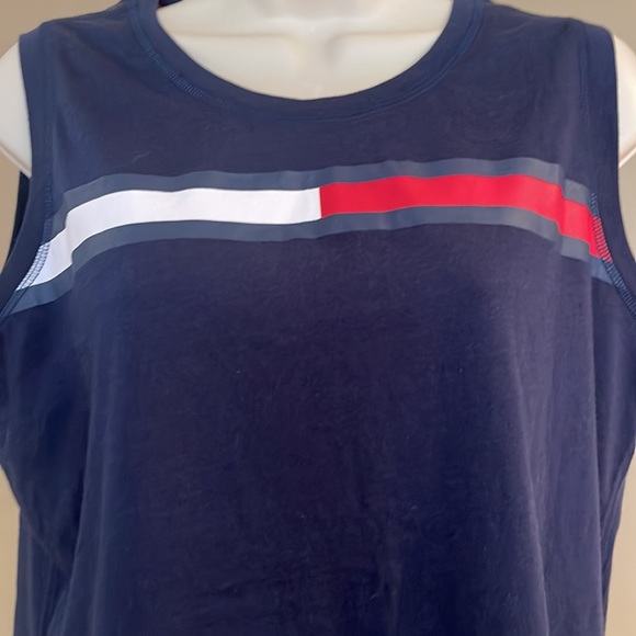 Tommy Hilfiger Top - Picture 2 of 8